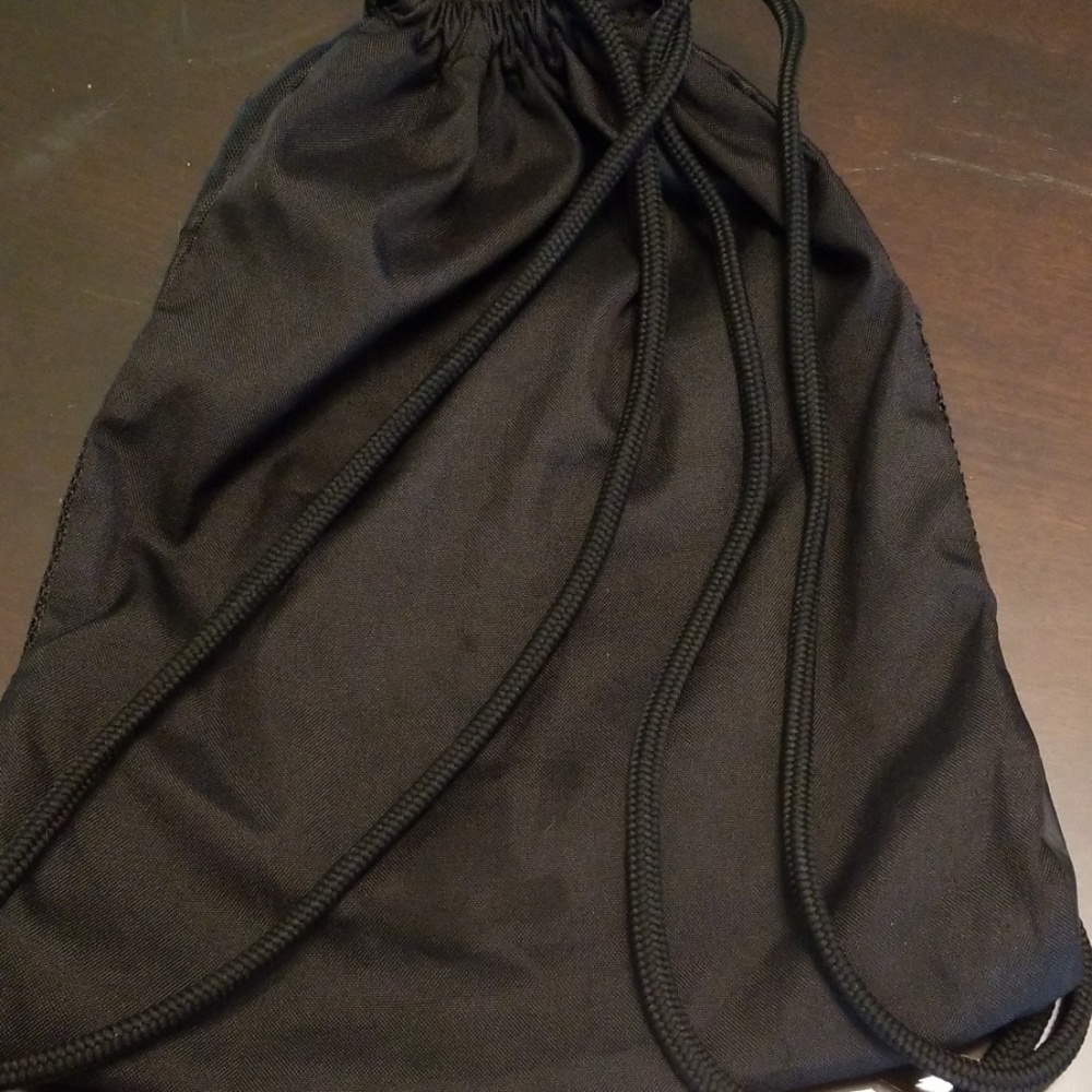Adidas drawstring backpack - Picture 3 of 3